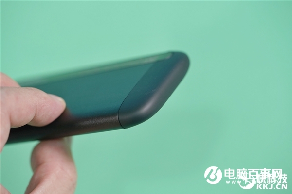 速度達(dá)1GB/s！英睿達(dá)X8移動SSD 2TB圖賞：4寸手機(jī)大小