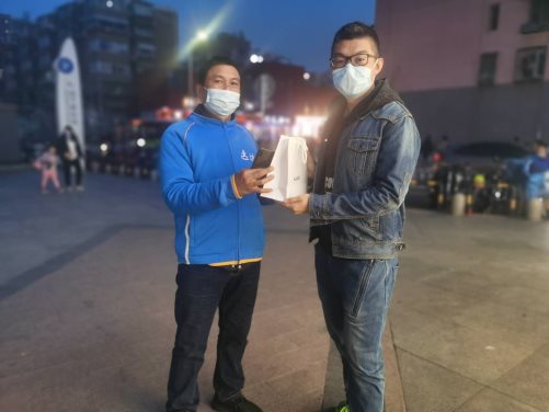 華為Mate 40系列手機(jī)國(guó)行版正式發(fā)布 京東第一位用戶誕生