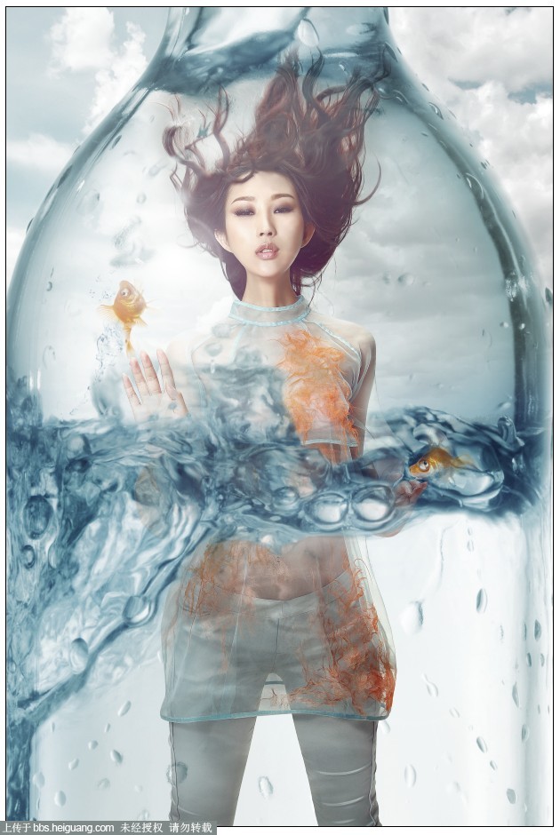 PS創(chuàng)意合成玻璃瓶中被水淹沒(méi)的美女