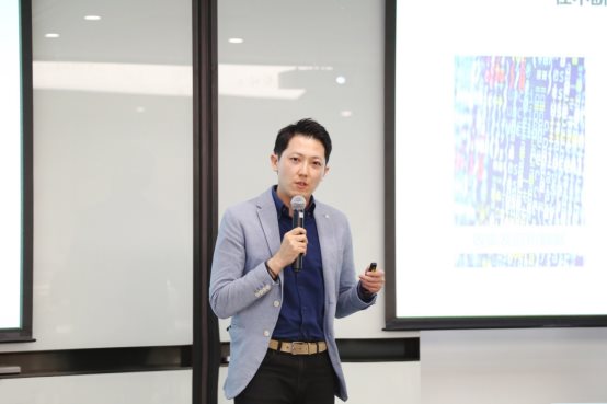 國雙石承泰：知識(shí)圖譜融合軟硬廣數(shù)據(jù)，助力企業(yè)制勝營銷