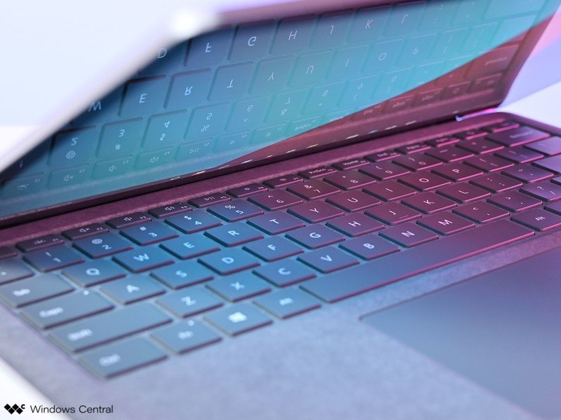 消息稱微軟 Surface Laptop 4 今年 4 月推出:處理器升級(jí),外觀售價(jià)不變