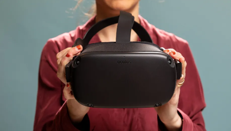 Facebook 推出 VR 頭戴設(shè)備 Oculus Quest 系統(tǒng)更新：新增多任務(wù)處理、無(wú)障礙選項(xiàng)等功能