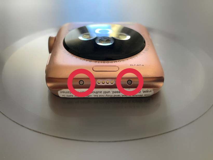 Apple Watch S3 原型機(jī)曝光：配備智能連接器，可實(shí)現(xiàn)血壓監(jiān)測