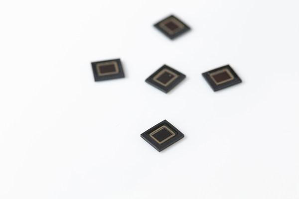 三星宣布首款集成式汽車級 ISOCELL 圖像傳感器正式投入量產(chǎn)