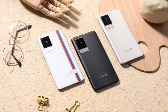 新一代KPL賽事用機(jī)iQOO 8，再次拉高游戲體驗(yàn)上限