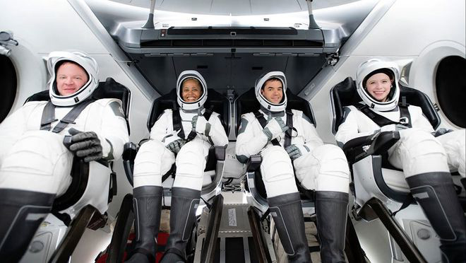 蘋果 iPhone、Apple Watch 等將隨 SpaceX 上天，參與健康研究
