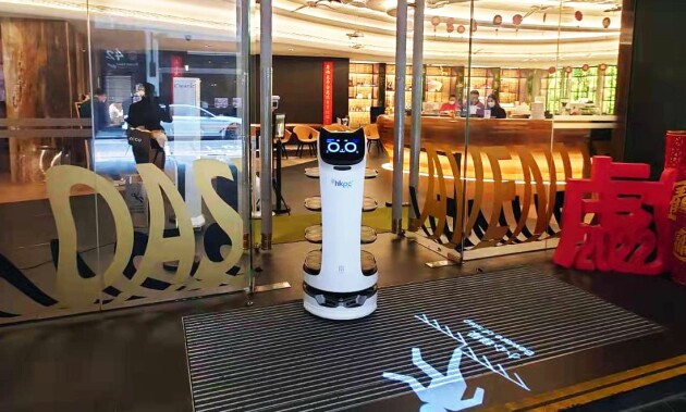 守望相助，馳援香港，普渡科技無償向香港捐贈多臺機(jī)器人