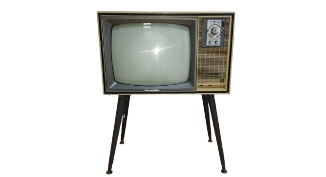 韓國(guó)首臺(tái)電視機(jī)拍得 3410 萬韓元，LG 前身于 1966 年推出