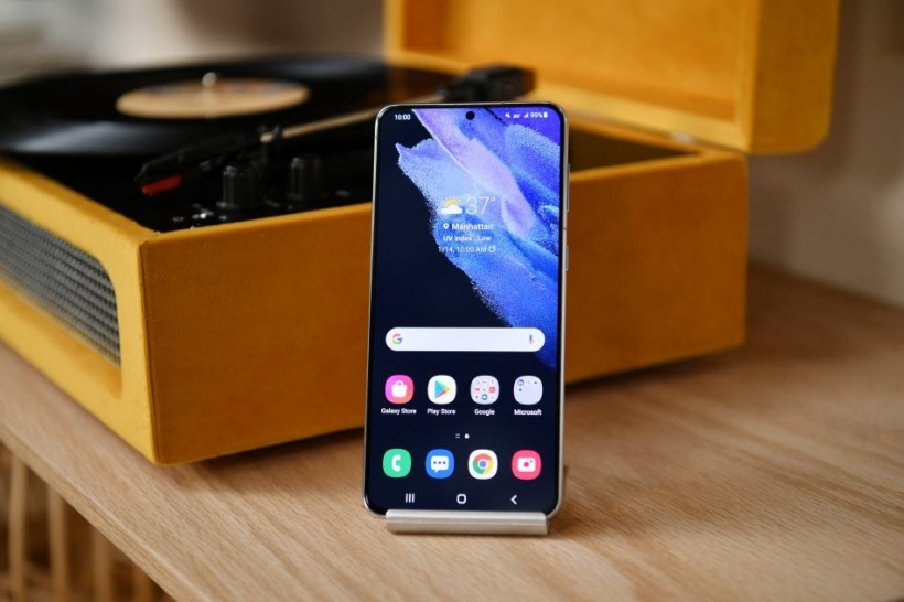 Q1 全球智能手機(jī) AMOLED 面板出貨約 1.52 億片，三星顯示、京東方、LG Display 前三